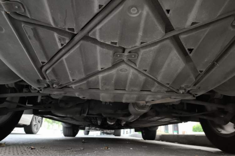 Used Honda Crosstour 2012 2.4L Luxury Edition Chassis Rear