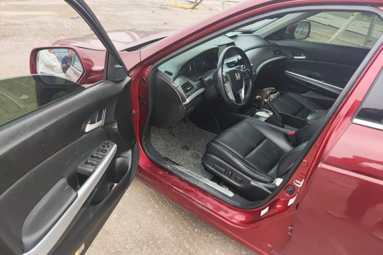 Used Honda Crosstour 2012 2.4L Luxury Edition Driver Seat