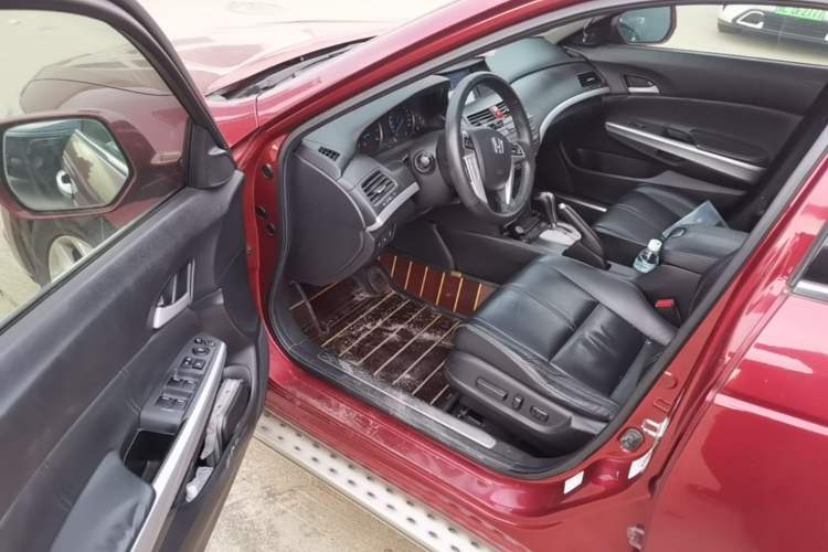 Used Honda Crosstour 2012 2.4L Luxury Edition Driver Seat