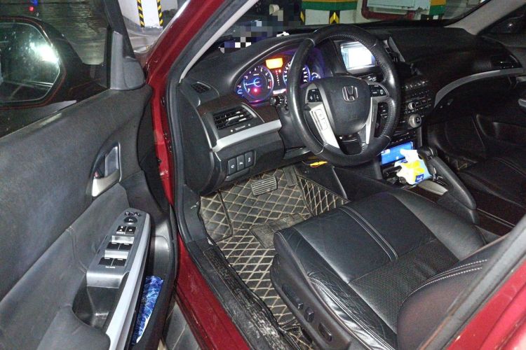 Used Honda Crosstour 2012 2.4L Luxury Edition Driver Seat