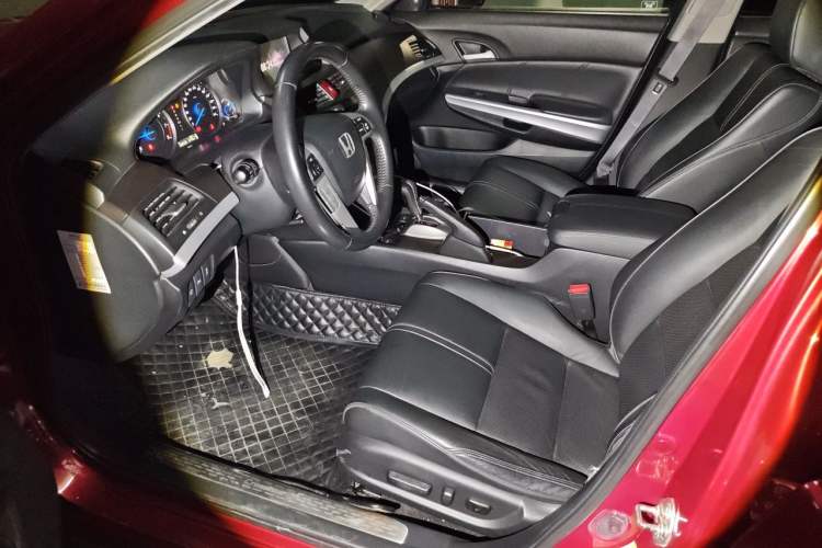 Used Honda Crosstour 2012 2.4L Luxury Edition Driver Seat