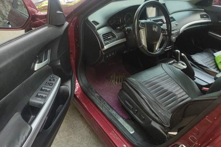 Used Honda Crosstour 2012 2.4L Luxury Edition Driver Seat