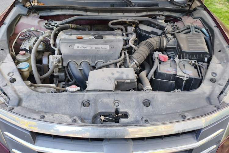 Used Honda Crosstour 2012 2.4L Luxury Edition Engine Bay