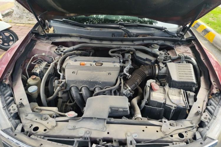 Used Honda Crosstour 2012 2.4L Luxury Edition Engine Bay