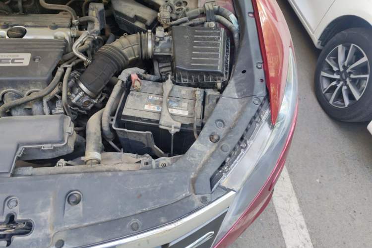 Used Honda Crosstour 2012 2.4L Luxury Edition Engine Bay Left