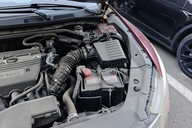 Used Honda Crosstour 2012 2.4L Luxury Edition Engine Bay Left