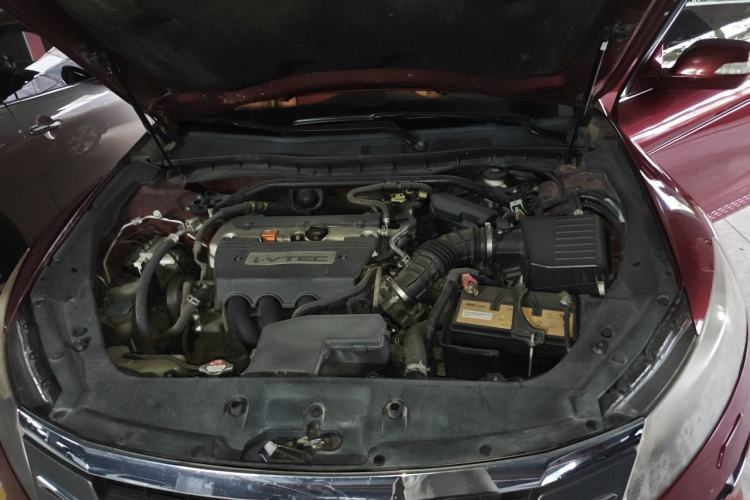 Used Honda Crosstour 2012 2.4L Luxury Edition Engine Bay