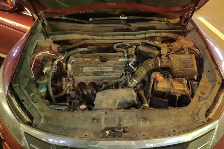 Used Honda Crosstour 2012 2.4L Luxury Edition Engine Bay