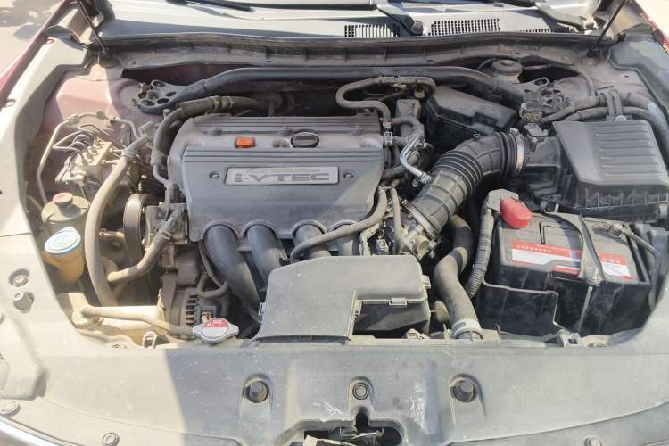 Used Honda Crosstour 2012 2.4L Luxury Edition Engine Bay