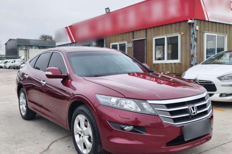 Used Honda Crosstour 2012 2.4L Luxury Edition Exterior 2