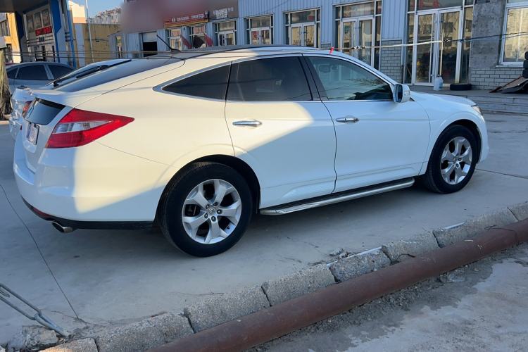 Used Honda Crosstour 2012 2.4L Luxury Edition Exterior 3