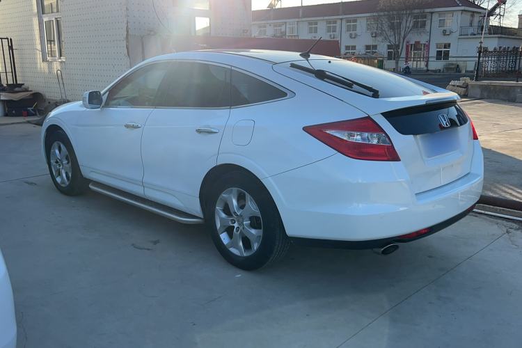 Used Honda Crosstour 2012 2.4L Luxury Edition Exterior 5