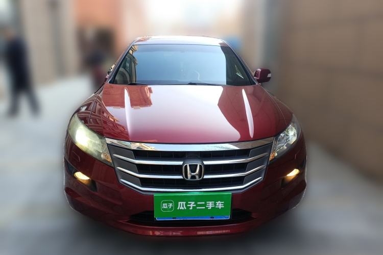 Used Honda Crosstour 2012 2.4L Luxury Edition Front