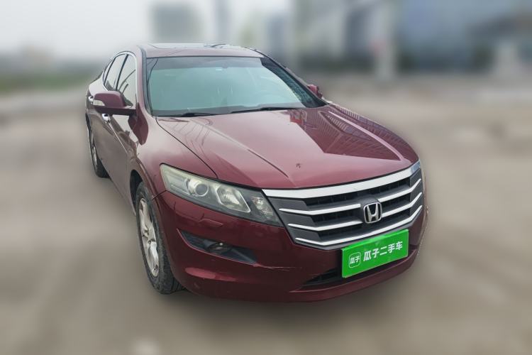 Used Honda Crosstour 2012 2.4L Luxury Edition Front Right 45 Deg