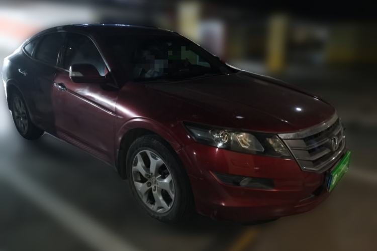Used Honda Crosstour 2012 2.4L Luxury Edition Front Right 45 Deg