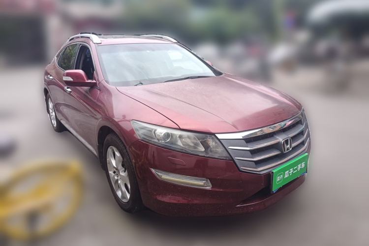Used Honda Crosstour 2012 2.4L Luxury Edition Front Right 45 Deg