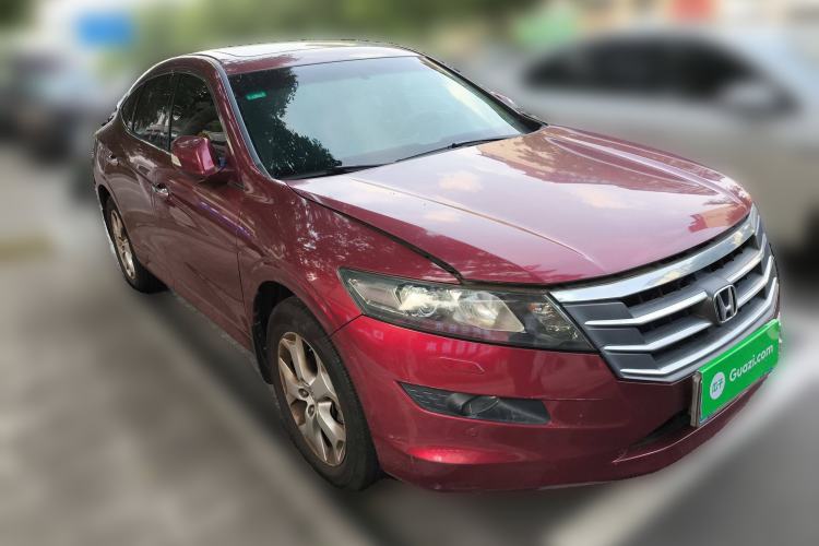 Used Honda Crosstour 2012 2.4L Luxury Edition Front Right 45 Deg