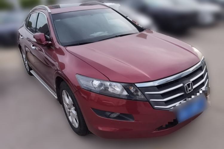 Used Honda Crosstour 2012 2.4L Luxury Edition Front Right 45 Deg