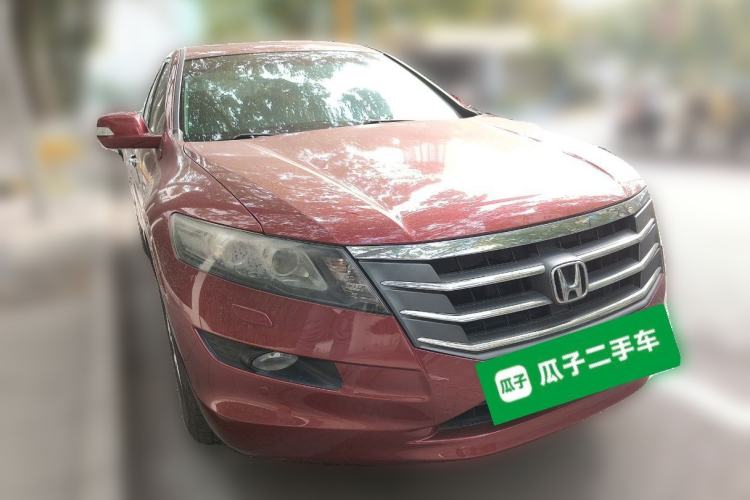 Used Honda Crosstour 2012 2.4L Luxury Edition Front Right 45 Deg