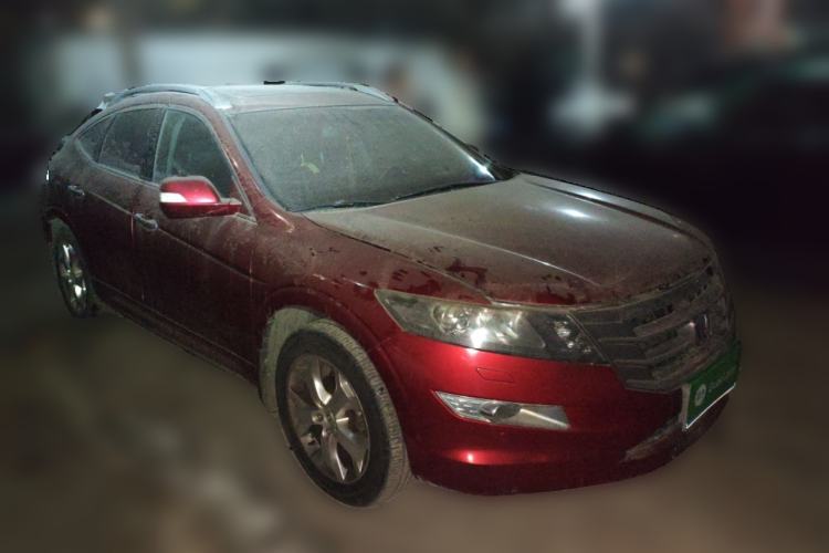 Used Honda Crosstour 2012 2.4L Luxury Edition Front Right 45 Deg