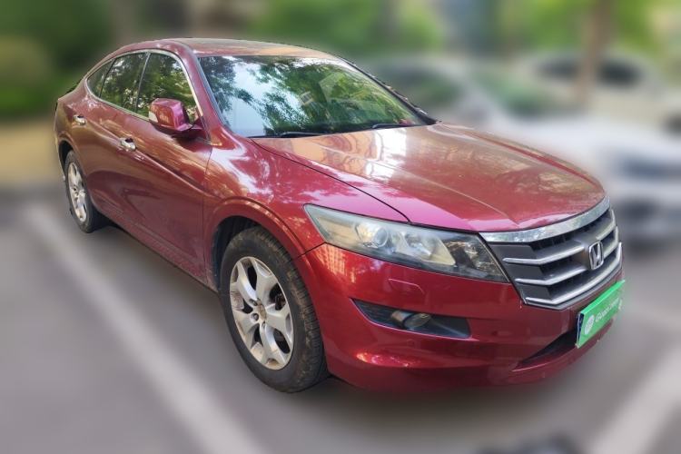 Used Honda Crosstour 2012 2.4L Luxury Edition Front Right 45 Deg