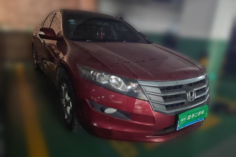 Used Honda Crosstour 2012 2.4L Luxury Edition Front Right 45 Deg