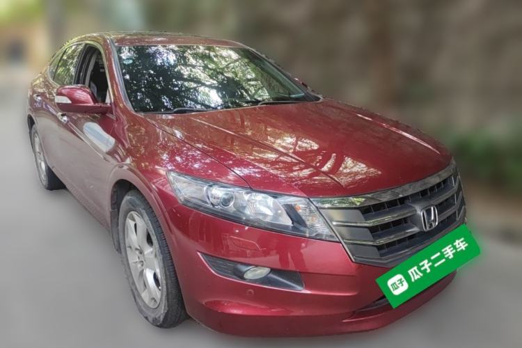 Used Honda Crosstour 2012 2.4L Luxury Edition Front Right 45 Deg