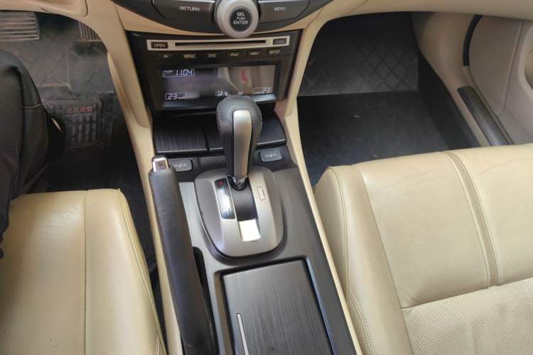 Used Honda Crosstour 2012 2.4L Luxury Edition Gear Lever
