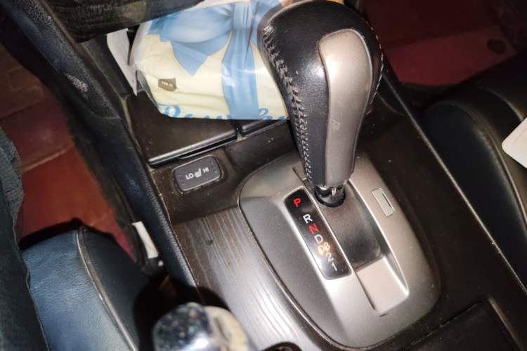 Used Honda Crosstour 2012 2.4L Luxury Edition Gear Lever