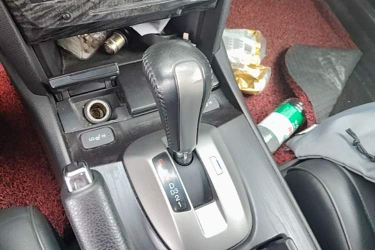 Used Honda Crosstour 2012 2.4L Luxury Edition Gear Lever