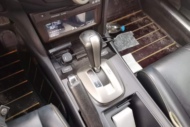 Used Honda Crosstour 2012 2.4L Luxury Edition Gear Lever