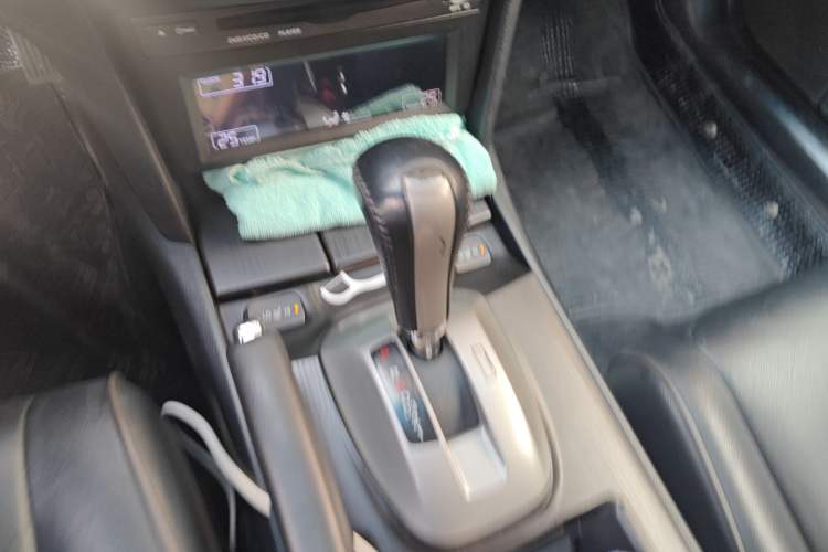 Used Honda Crosstour 2012 2.4L Luxury Edition Gear Lever