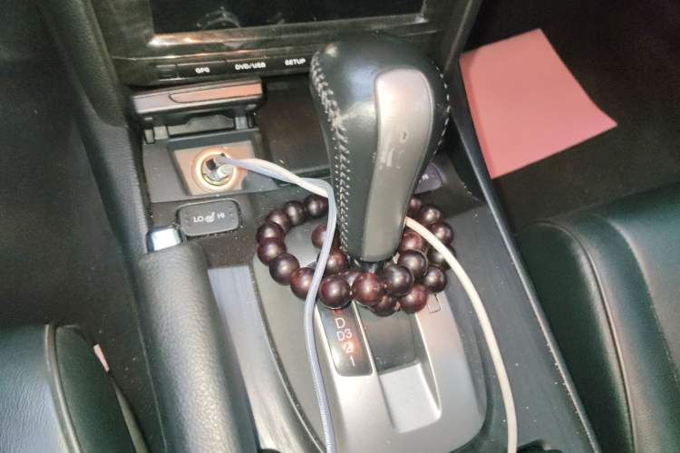 Used Honda Crosstour 2012 2.4L Prestige Edition Gear Lever