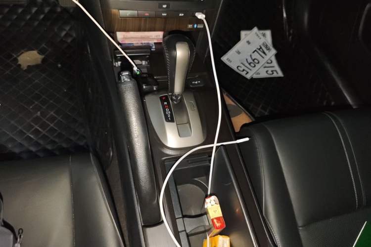 Used Honda Crosstour 2012 2.4L Luxury Edition Gear Lever