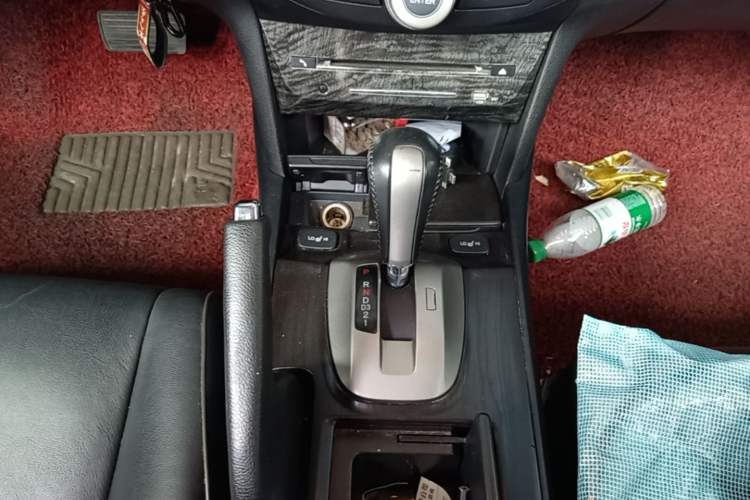 Used Honda Crosstour 2012 2.4L Luxury Edition Gear Lever