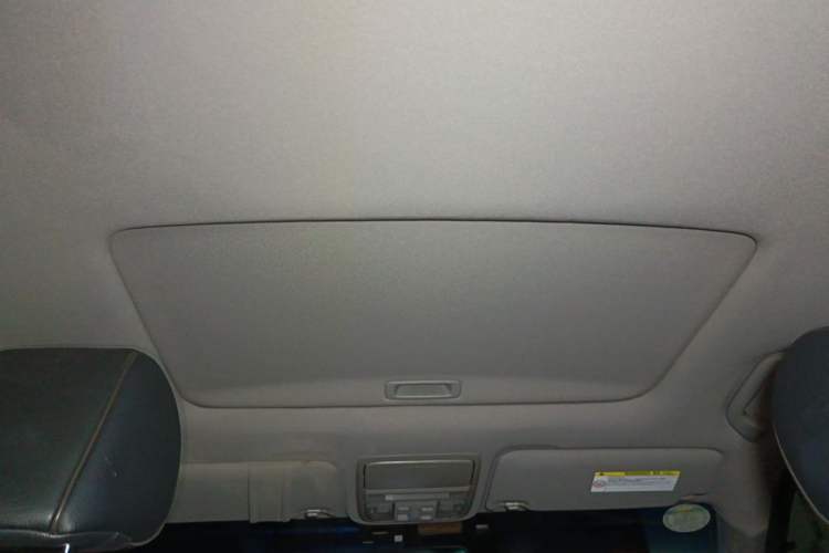 Used Honda Crosstour 2012 2.4L Luxury Edition Headliner