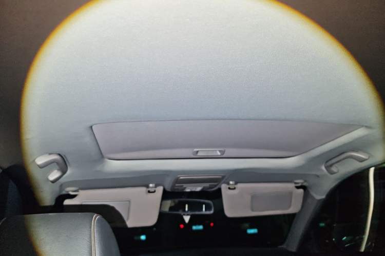 Used Honda Crosstour 2012 2.4L Luxury Edition Headliner