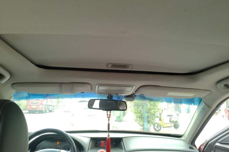 Used Honda Crosstour 2012 2.4L Luxury Edition Headliner