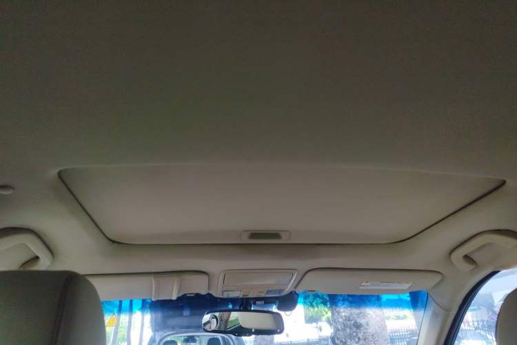 Used Honda Crosstour 2012 2.4L Luxury Edition Headliner
