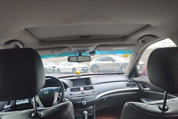 Used Honda Crosstour 2012 2.4L Prestige Edition Headliner