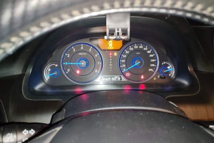 Used Honda Crosstour 2012 2.4L Luxury Edition Instrument Cluster