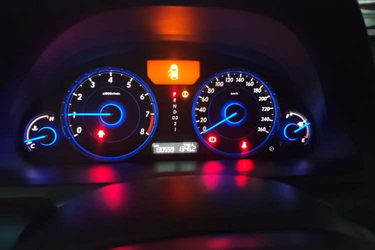 Used Honda Crosstour 2012 2.4L Luxury Edition Instrument Cluster