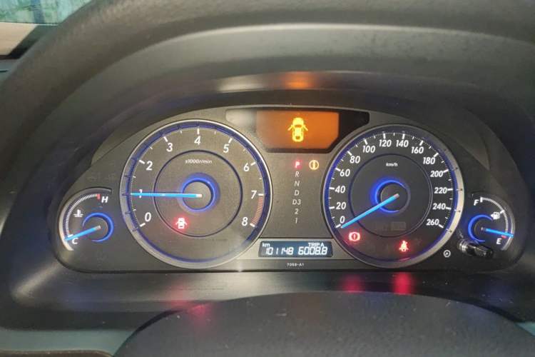 Used Honda Crosstour 2012 2.4L Luxury Edition Instrument Cluster