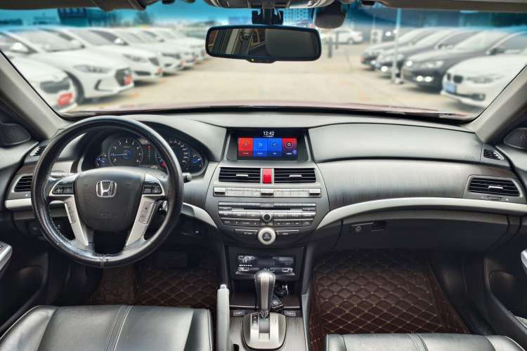 Used Honda Crosstour 2012 2.4L Luxury Edition Interior 1