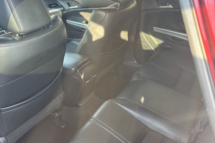 Used Honda Crosstour 2012 2.4L Luxury Edition Interior 2