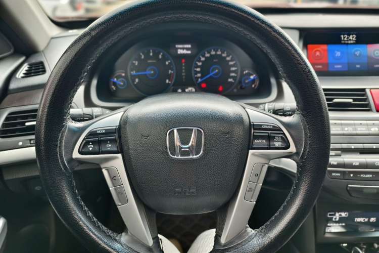 Used Honda Crosstour 2012 2.4L Luxury Edition Interior 2