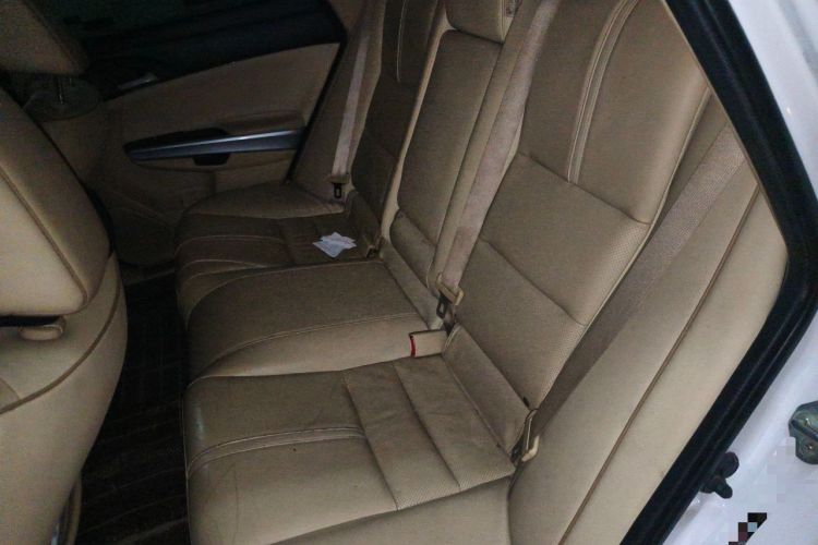 Used Honda Crosstour 2012 2.4L Luxury Edition Interior 4