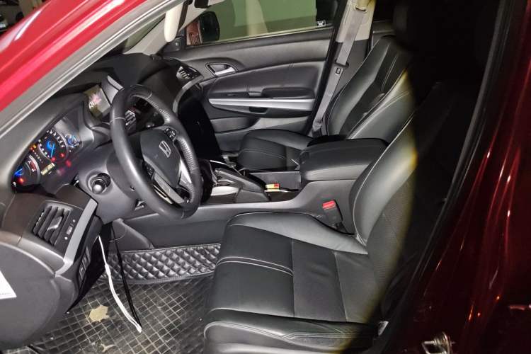 Used Honda Crosstour 2012 2.4L Luxury Edition Left Front Seat