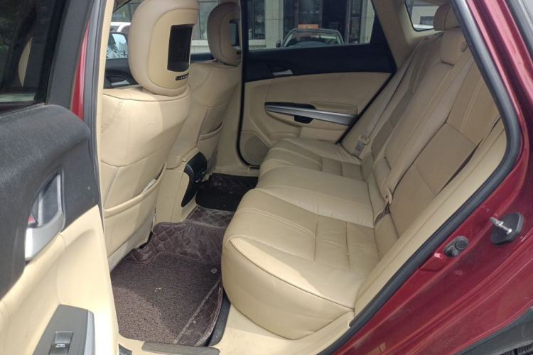 Used Honda Crosstour 2012 2.4L Prestige Edition Left Rear Seat