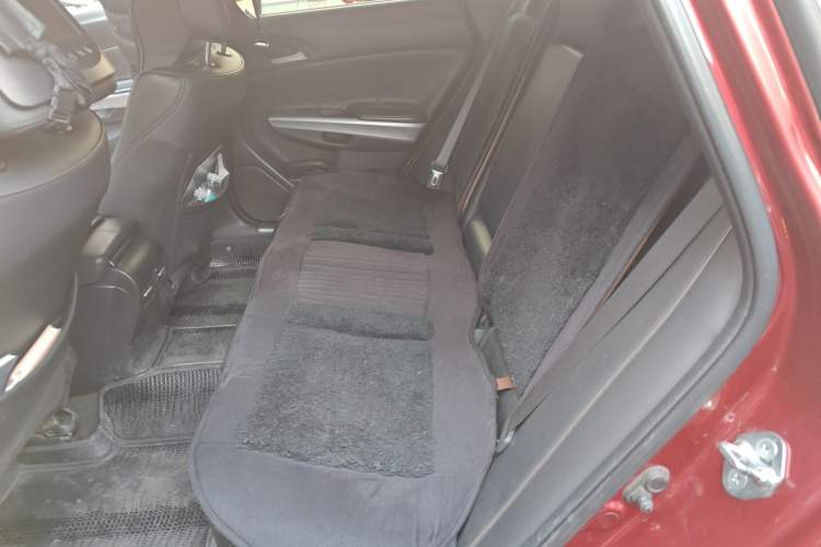 Used Honda Crosstour 2012 2.4L Luxury Edition Left Rear Seat